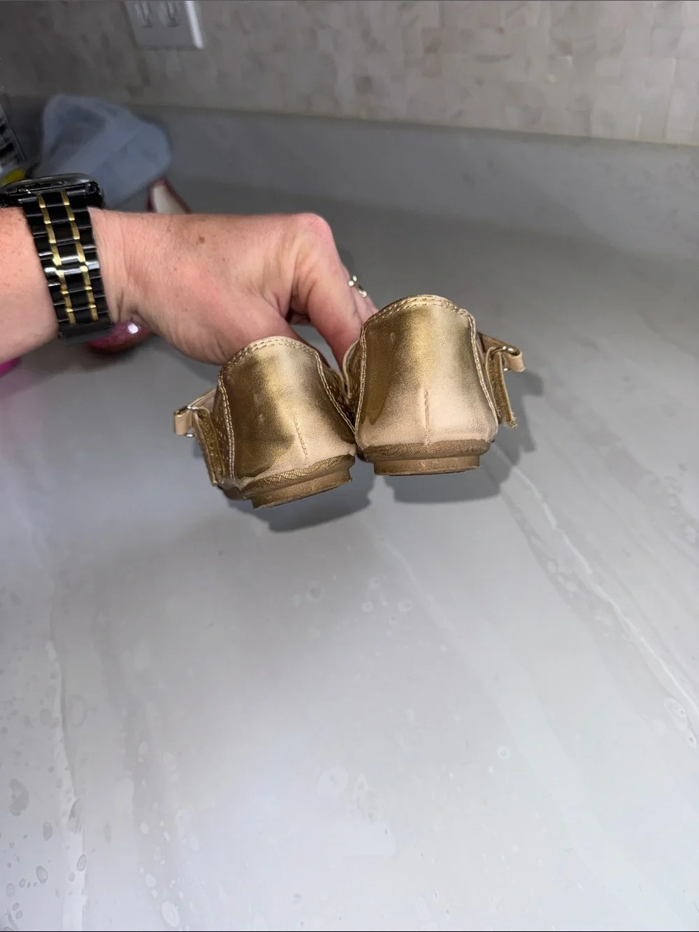 Link Metallic Gold Mary Jane Shoes with Pink Flower